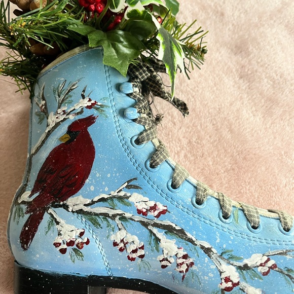 Hand-Painted Blue Skate w/Cardinal Design - Picture 3 of 4